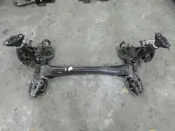 Taka-Akselipalkki OEM BELKA TYł ZAWIESZENIE PEUGEOT 2008 II