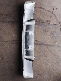 Ford Mondeo mk4 takaluukun alalista OEM 12507148