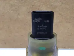 Sensor de pressão de óleo OEM 32242805 01 Volvo XC40