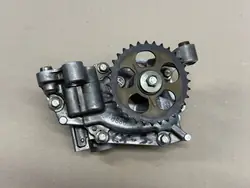 Pompe à huile Mazda CX-5 2.0B Skyactiv PE0114100 OEM