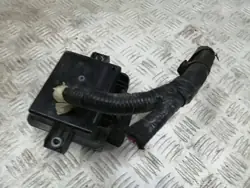Renault Megane V Sulakekotelo OEM 252367733R Käytetty