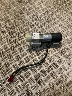 Pompe hydraulique toit pliant Mercedes-Benz E W211 OEM 2118000048