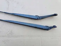Braços limpa-para-brisas dianteiros OEM KXX100 para Renault Clio III