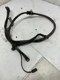 Pluspolsklämma OEM DTS1752 för Audi Coupe