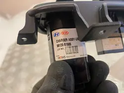 Prise USB Hyundai Santa Fe 2019 OEM 84641S1020