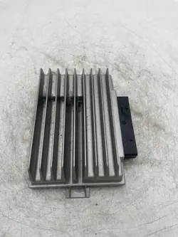 Audi TT 8J Radioförstärkarmodul OEM 8J0035223B