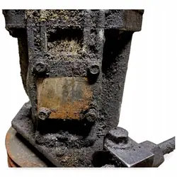 Hydraulpump OEM 77700682 - Begagnat skick