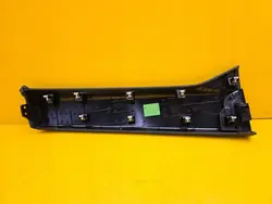 Lynk & Co 01 Konsol Dekorlist OEM 8889671168 Svart