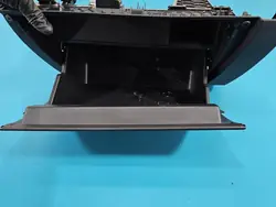 Hansikaslokero OEM IMPRK1547131 Cupra Formentor