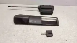 Manija de puerta corrediza VW OEM 7H0843187A - Usada