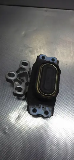 Soporte Motor 8J0199555K para Audi Q3 8U - Usado