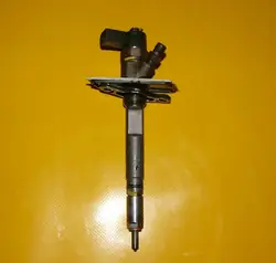 Iniettore Audi A8 D2 3.3 TDI 225CV AKF Lift 057130276G