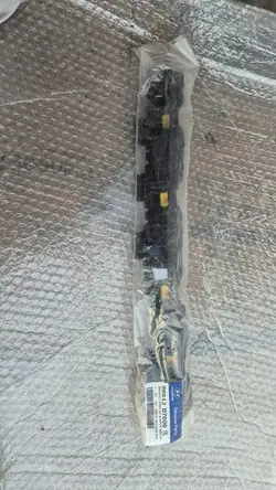 HYUNDAI TUCSON deslizamento de para-choque traseiro esquerdo 86613-D7000