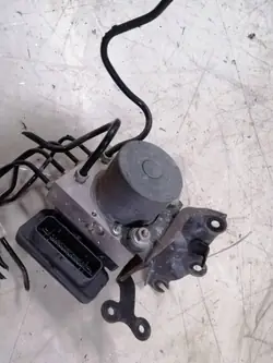 Pompe ABS Toyota OEM 44540-02520 Occasion