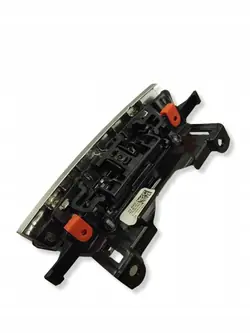BMW X7 G07 Käsinojan lukko OEM 8163501 - Käytetty