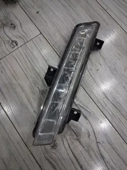 LED-päiväajovalaisin OIKEA OEM 266007864R Renault Clio IV