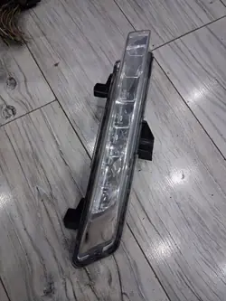 LED-päiväajovalaisin OIKEA OEM 266007864R Renault Clio IV