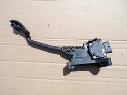 Potenciómetro gas Alfa Romeo 156 2.4 JTD OEM 46776364