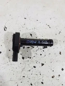 Öljyn tason anturi BMW E90 E91 E60 E61 2.5 B