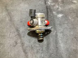 Mercedes-Benz brandstofpomp OEM A2820700001 - Gebruikt
