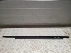 OEM 8R0863764H Bakrutslist Höger Sida