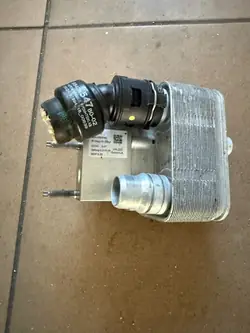 AC-Kondensator OEM 9839052680 für Peugeot Citroen