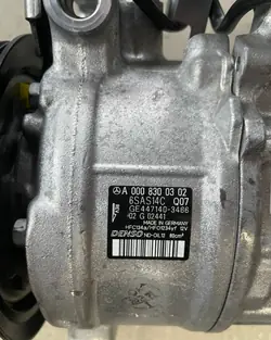 Compresseur AC Mercedes W205 W213 W253 A0008300302