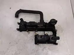 Venttiilikansi Ford Fusion II OEM DS7G6K271DB
