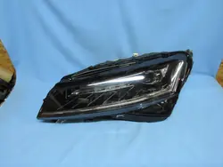 Linker Skoda SuperB III Lift Crystal Lighting Komplett