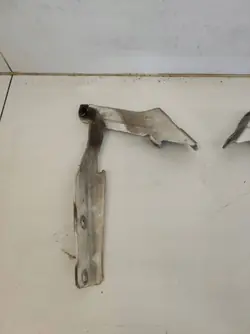 Conjunto de Dobradiças de Capô Mercedes W470 - Esquerda & Direita