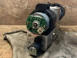Pompe hydraulique OEM A1728000030 pour Mercedes-Benz SLK