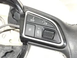 Volante usado OEM 8V0419091A para Audi A3 8V