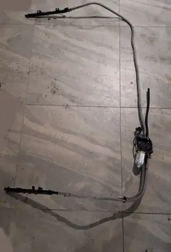 BMW E61 Heckklappenstütze OEM 8986201
