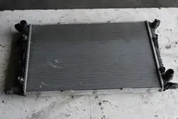 Radiador de agua Porsche Macan 3.0 Diesel OEM