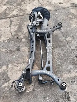 VW TIGUAN II Patin Arrière + Pivot Gauche OEM 3Q0505235AH