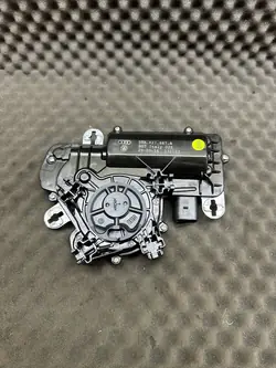 Bagagelucka aktuator Volkswagen Audi Skoda Seat 5TA827887A