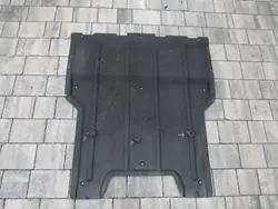 Motorplåt Audi Q3 8U0863821A