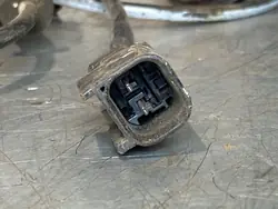 Moyeu de roue avant Mazda FBZ23880 - Pièce OEM d'occasion