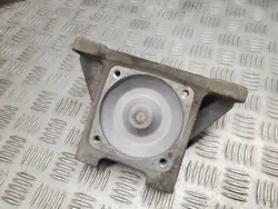 Dodge Challenger växellådsfäste OEM 05147200AD