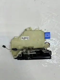 VW T6 Höger Framdörrslås 7E1837016B