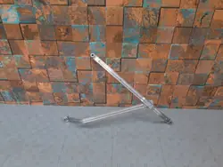 Polttoainesäiliön Kiinnike OEM 7468283 BMW X7 G07