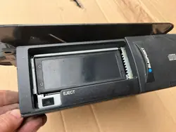 Blaupunkt CD-vaihtaja OEM 7607700006 Skoda Octavia I:lle