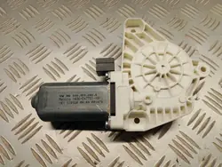 Oikean etuikkunan moottori VW ATLAS CROSS 2022 5Q4959802B