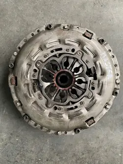 Volante bimassa LUK 415048510