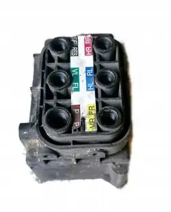 Mercedes-Benz Federbeinverteiler OEM A2513200058