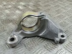 Nissan FOB53522 Lagerstödbracket - Begagnad