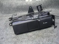 Audi CD-vaihtimen Nostin OEM 8L0035113D - Käytetty