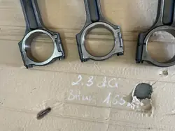 OEM 85L145 Kolben & Pleuel Set für Renault 2.3 DCI