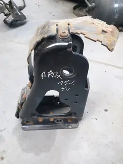 Base de montage suspension cabine OEM 9603101860 EM