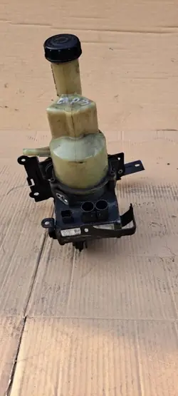 Styrpump OEM 7113425 för Peugeot Expert III